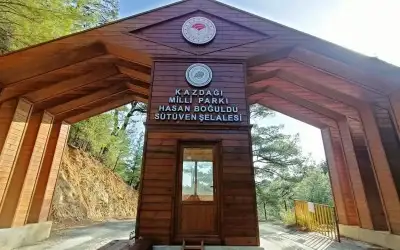 Sütüven Şelalesi