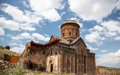 Tigran Honents Kilisesi