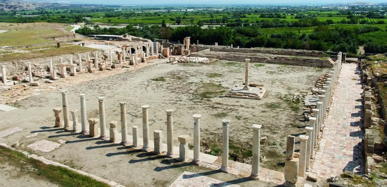 Tripolis Antik Kenti