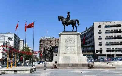 Ulus Cumhuriyet Anıtı