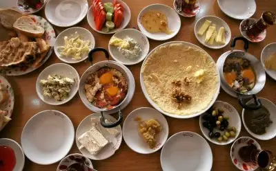 Van Kahvaltı Mekanları: Van’ın En İyi 9 Kahvaltı Salonu