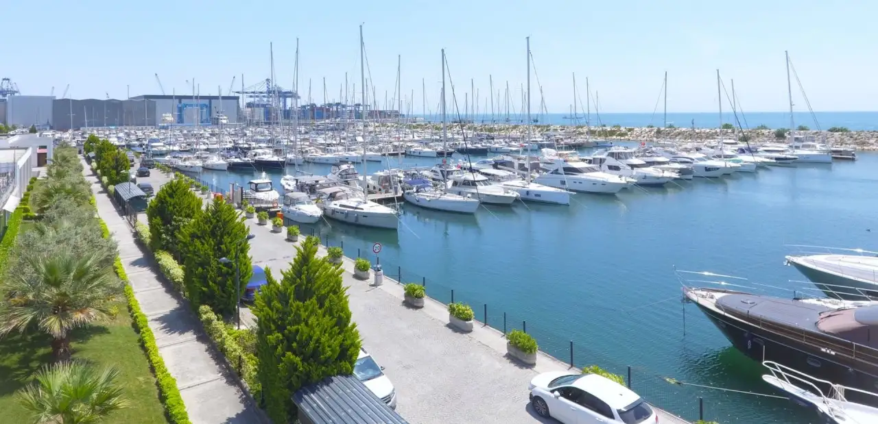 West İstanbul Marina