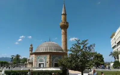 Yalı Camii (Konak Camii)
