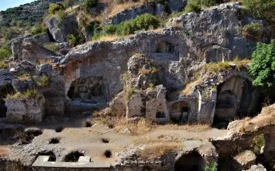 Yedi Uyuyanlar Mağarası