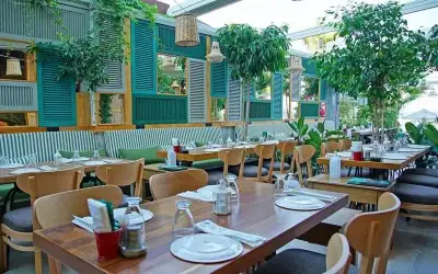 Yeshill Hotel & Beach